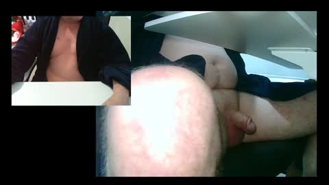 Snapshot of ezondi1 chatting on January 2025 09:31:01 PM EZONDI online show from January 2025 09:31:01 PM