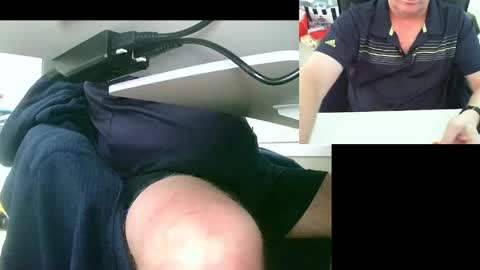 Snapshot of ezondi1 chatting on February 2025 06:12:02 AM EZONDI online show from February 2025 06:12:02 AM