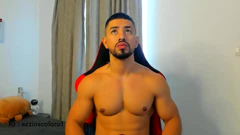 Ezzio Scolaro online show from October 2025 12:30:02 PM