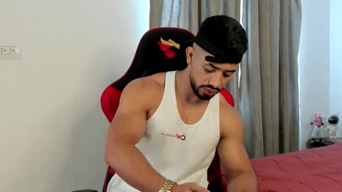 Ezzio Scolaro online show from March 2026 03:00:01 PM