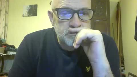 f1zzeek online show from April 2026 10:42:02 PM