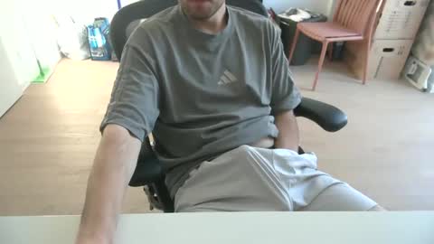 Call me bitch online show from April 2026 05:25:01 PM