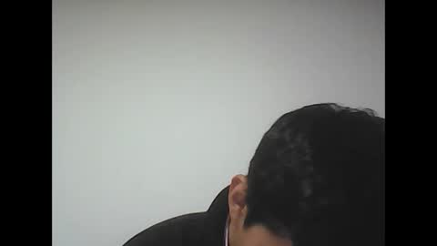 R online show from October 2025 01:35:01 AM