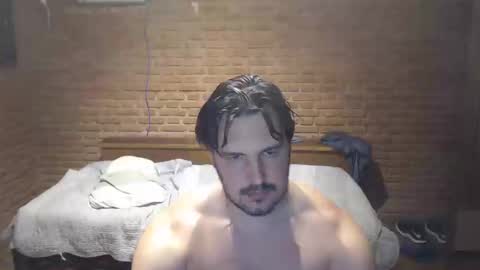 fabio_rodrigues online show from December 2024 02:14:01 AM