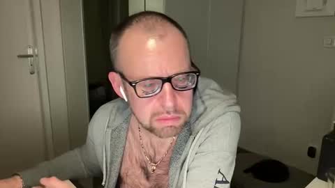 fabiothick online show from November 2025 11:40:01 PM