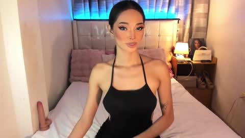 faelore online show from November 2025 07:51:02 PM