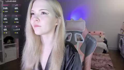 Snapshot of fairy_casey chatting on May 2026 10:37:01 PM fairy_casey online show from May 2026 10:37:01 PM