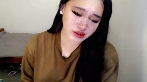 Snapshot of fairy_cuddle chatting on June 2026 04:33:01 AM call me shanaia online show from June 2026 04:33:01 AM