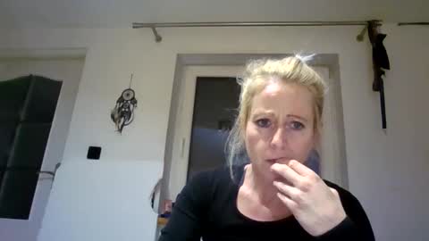 Fairy NightMary online show from October 2025 04:40:01 PM