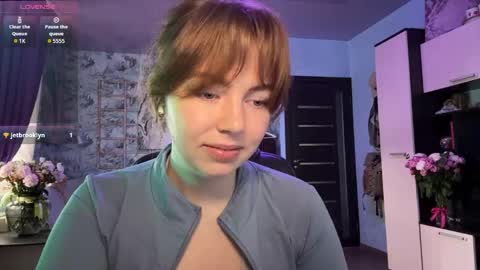 Snapshot of fairyflora chatting on April 2026 01:06:01 AM Flora online show from April 2026 01:06:01 AM