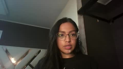 fairylatin online show from April 2026 12:10:01 PM