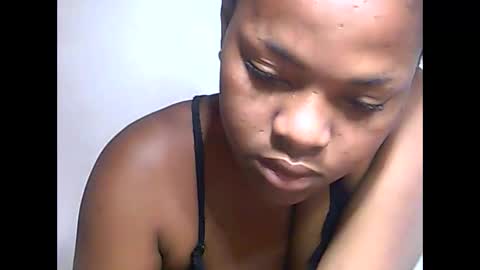Snapshot of falielyse chatting on September 2025 11:23:02 AM falielyse online show from September 2025 11:23:02 AM