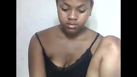Snapshot of falielyse chatting on September 2025 11:29:02 PM falielyse online show from September 2025 11:29:02 PM