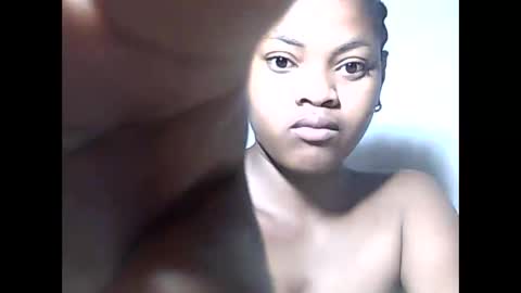 Snapshot of falielyse chatting on September 2025 05:56:01 AM falielyse online show from September 2025 05:56:01 AM