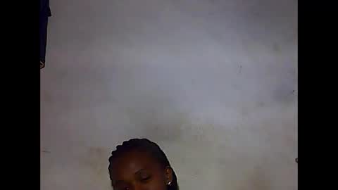 Snapshot of falielyse chatting on October 2025 05:10:02 PM falielyse online show from October 2025 05:10:02 PM