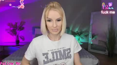 Snapshot of fallen1_angel chatting on July 2026 12:13:01 AM Lana online show from July 2026 12:13:01 AM