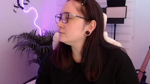Snapshot of fallenag__ chatting on May 2026 02:17:01 AM OF fallenag 1 online show from May 2026 02:17:01 AM