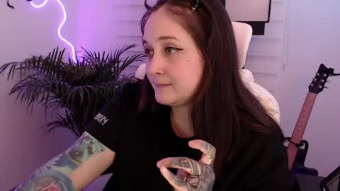 Snapshot of fallenag__ chatting on May 2026 01:00:01 AM OF fallenag 1 online show from May 2026 01:00:01 AM
