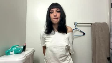 Lilly online show from November 2025 03:18:02 AM