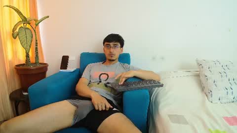 FallGays online show from July 2026 06:01:02 PM