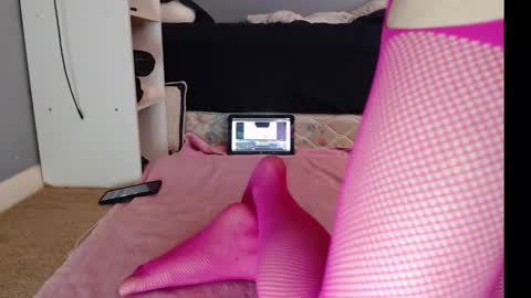 Fallin Skye online show from February 2025 04:15:02 PM