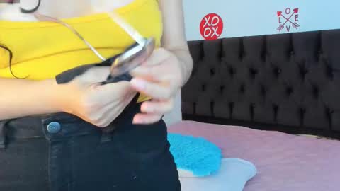 Snapshot of fantastic_asians2 chatting on February 2026 06:12:02 PM Ale online show from February 2026 06:12:02 PM