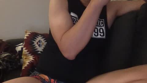 Snapshot of fantasticbake1 chatting on April 2026 04:37:01 PM fantasticbake1 online show from April 2026 04:37:01 PM