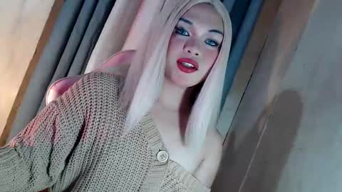 DANIELLA - DONT FORGET TO GIVE ME A THUMBSU UP online show from March 2026 08:09:01 AM