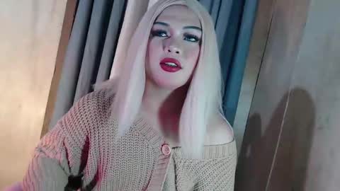 DANIELLA - DONT FORGET TO GIVE ME A THUMBSU UP online show from April 2026 10:45:01 PM