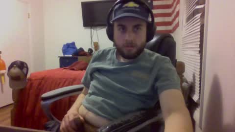 Snapshot of farmboy2398 chatting on December 2024 03:38:02 AM farmboy2398 online show from December 2024 03:38:02 AM