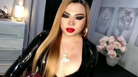 Snapshot of fascinating_ts_vana chatting on June 2026 04:52:02 PM vana online show from June 2026 04:52:02 PM