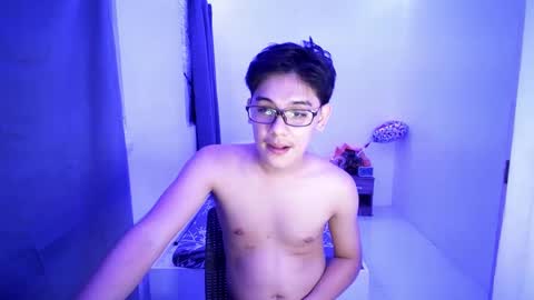 Snapshot of fastfucker_22 chatting on March 2025 08:55:01 PM fastfucker_22 online show from March 2025 08:55:01 PM