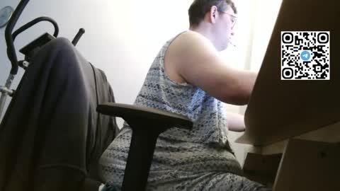 Snapshot of fat_bubble chatting on May 2026 06:16:02 PM Fat Bernd online show from May 2026 06:16:02 PM