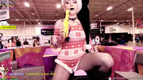  Lily  Waifu  online show from December 2024 06:17:02 PM