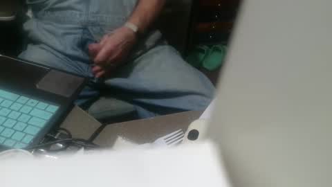 Fred. online show from April 2026 12:04:01 AM