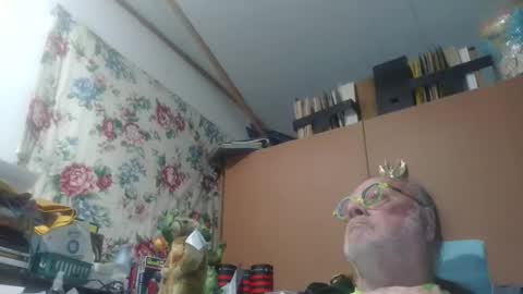 Fred. online show from May 2026 11:45:02 PM