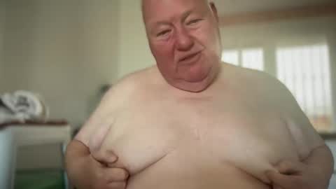 fatslutcutey online show from December 2024 01:13:02 PM