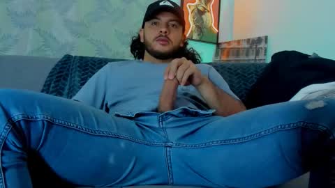 favid95 online show from October 2025 03:35:02 PM