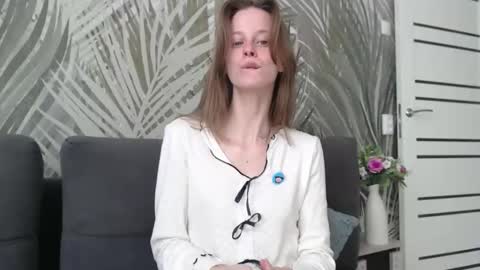 favoriteyour online show from April 2026 06:03:02 AM