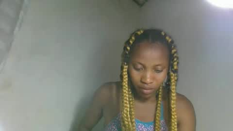 fayence09 online show from October 2025 02:35:02 PM