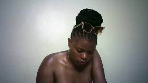 Snapshot of fayzah_fah chatting on April 2026 12:49:01 PM Faith online show from April 2026 12:49:01 PM