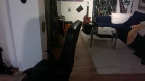 feetkissboy online show from December 2025 05:42:02 PM