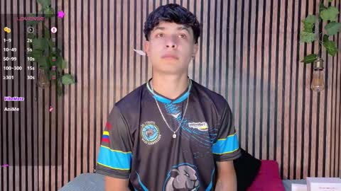 felipe_boy_18 online show from September 2025 03:23:02 AM