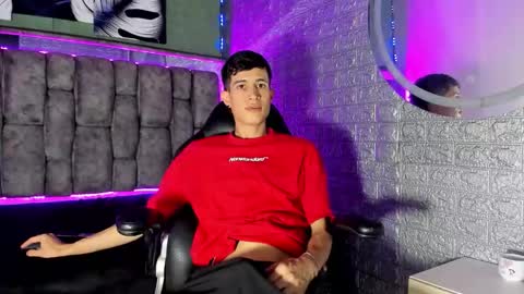 Snapshot of felipe_fiire chatting on April 2026 03:28:02 PM felipe fiire online show from April 2026 03:28:02 PM