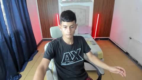 Snapshot of felipe_lopez_ chatting on May 2026 06:38:01 PM Felipe lopez online show from May 2026 06:38:01 PM