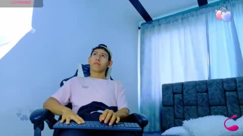 felipehot_gonzales online show from November 2025 12:39:02 PM