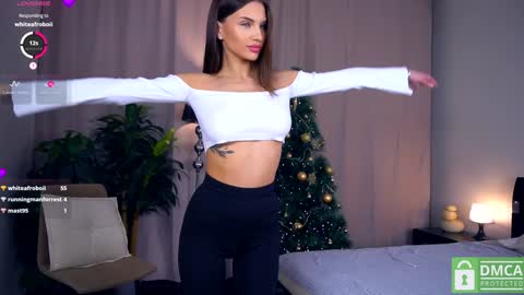 Snapshot of felissiany chatting on January 2025 04:36:02 AM Hello im Nova online show from January 2025 04:36:02 AM