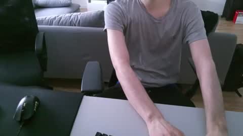 Snapshot of felixsagg chatting on June 2026 08:49:02 AM felixsagg online show from June 2026 08:49:02 AM