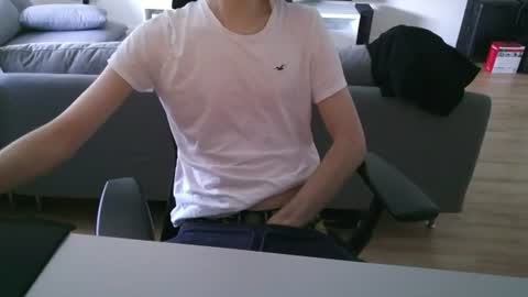 Snapshot of felixsagg chatting on June 2026 06:27:02 AM felixsagg online show from June 2026 06:27:02 AM