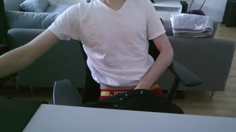 Snapshot of felixsagg chatting on June 2026 06:40:01 AM felixsagg online show from June 2026 06:40:01 AM